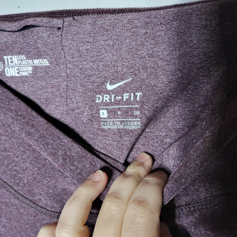 Nike Women's Sculpt Maroon Dri Fit Activewear Leggings Size Small - Picture 3 of 12